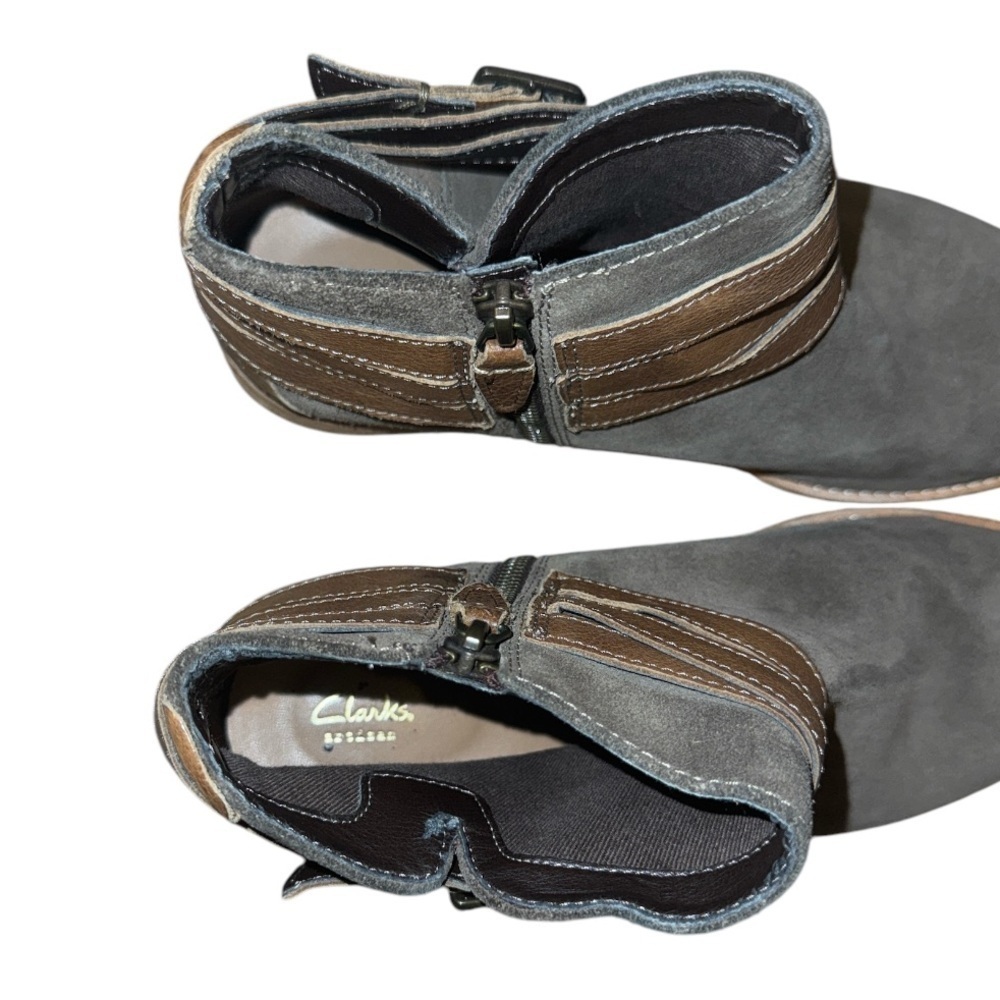 Clarks NWOT Dark Grey Suede Booties - Picture 3 of 6